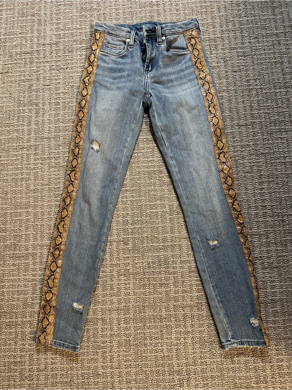 BLANK NYC The Bond Ms Brightside Skinny Jeans Snakeprint Detail  Size 24